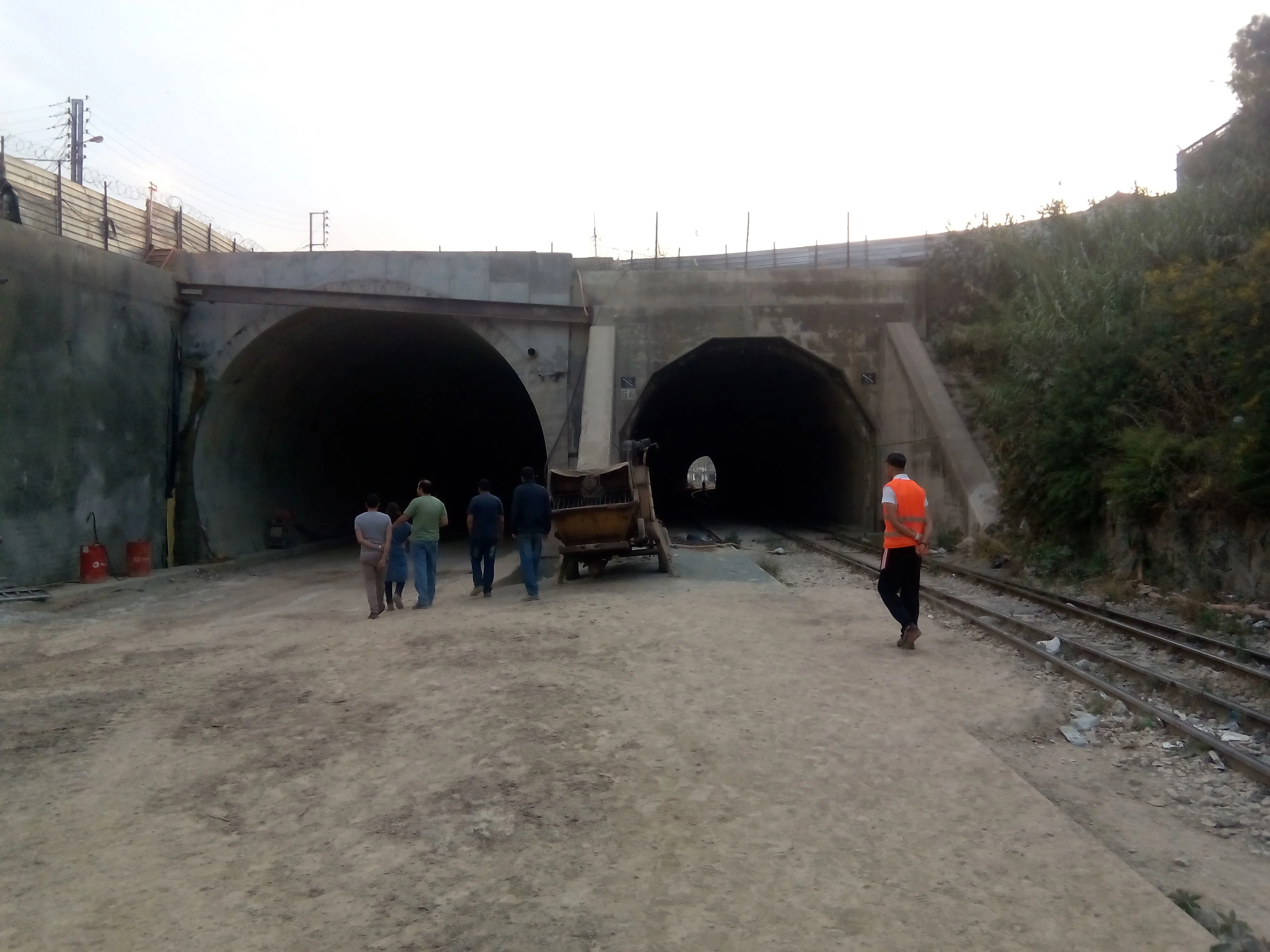  DOSSIER D'EXECUTION DU TUNNEL BITUBE A LA SORTIE DE LA GARE DE THENIA
														
									   </a>